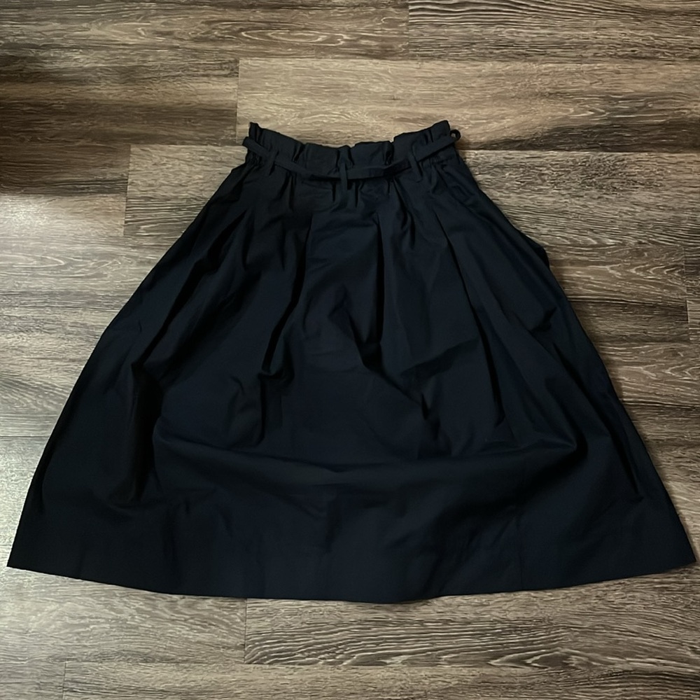 H&M Navy Skirt Size 8 - Picture 3 of 3